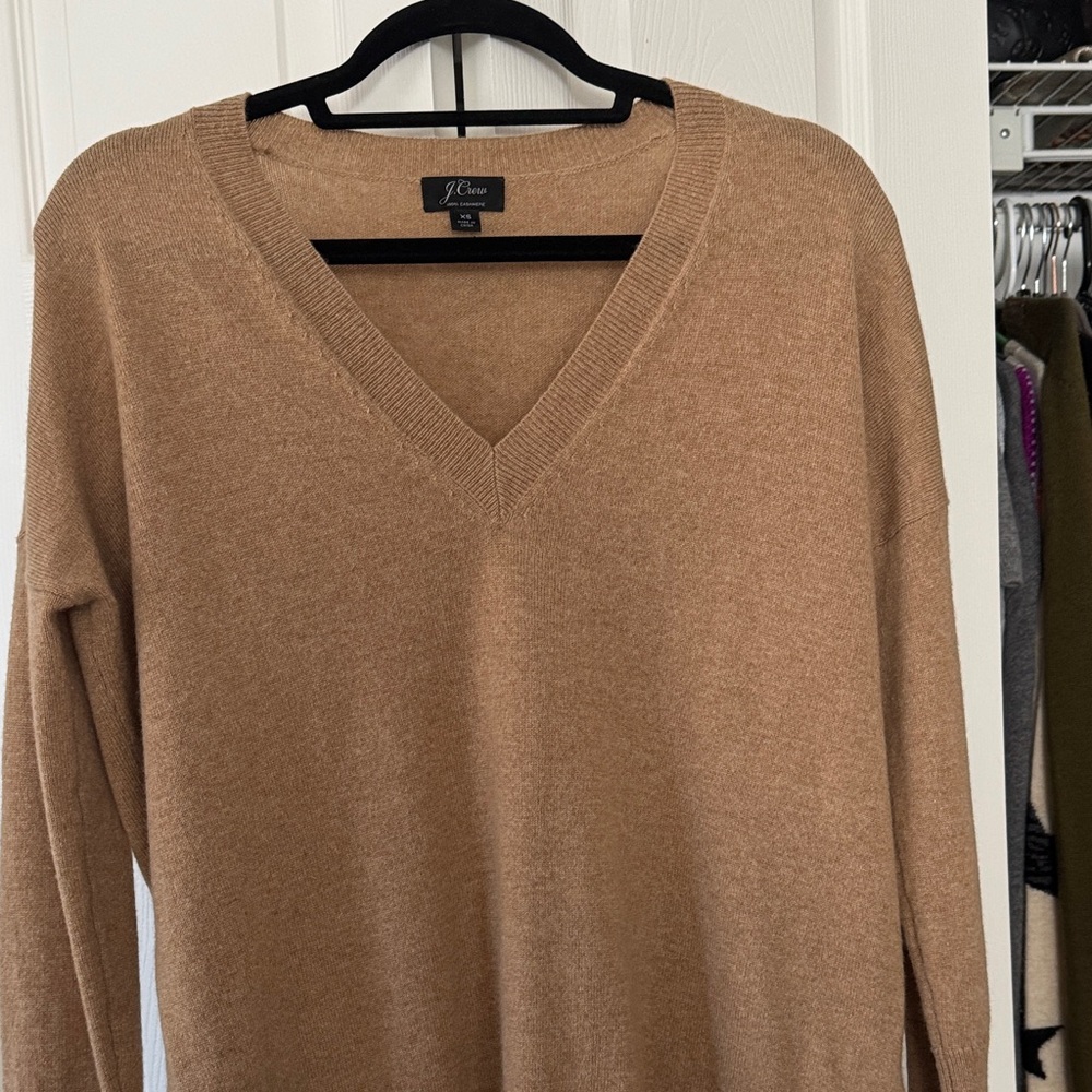 J. Crew Women's 100% cashmere V-Neck Sweater in Camel